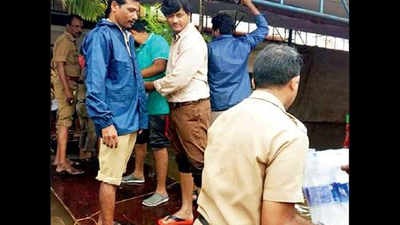 Kerala floods: Telugu IAS officer evacuated 2 lakhs people in 48 hours