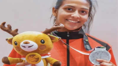 Gargi student Pincky Balhara wins silver in Kurash at Asian Games
