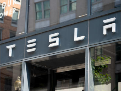 Elon Musk: Tesla HR Chief Has Been On Leave Of Absence During Musk's ...