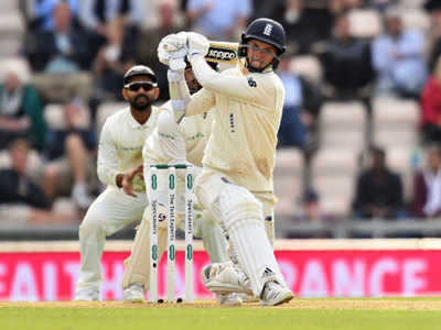 4th Test: Curran fights but India bowl out England for 246