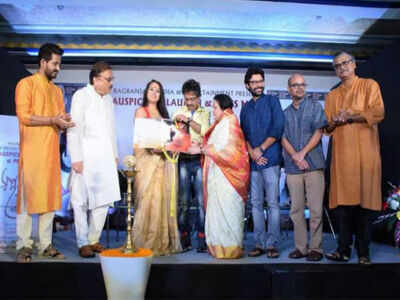 Subhra Paul’s debut album sees collaboration from Nachiketa, Joy Sarkar and Srijato