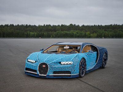Full-size and driveable Bugatti Chiron in Legos