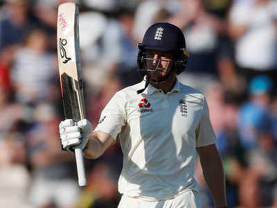 India vs England: England batsmen put heads down to stretch lead to 233