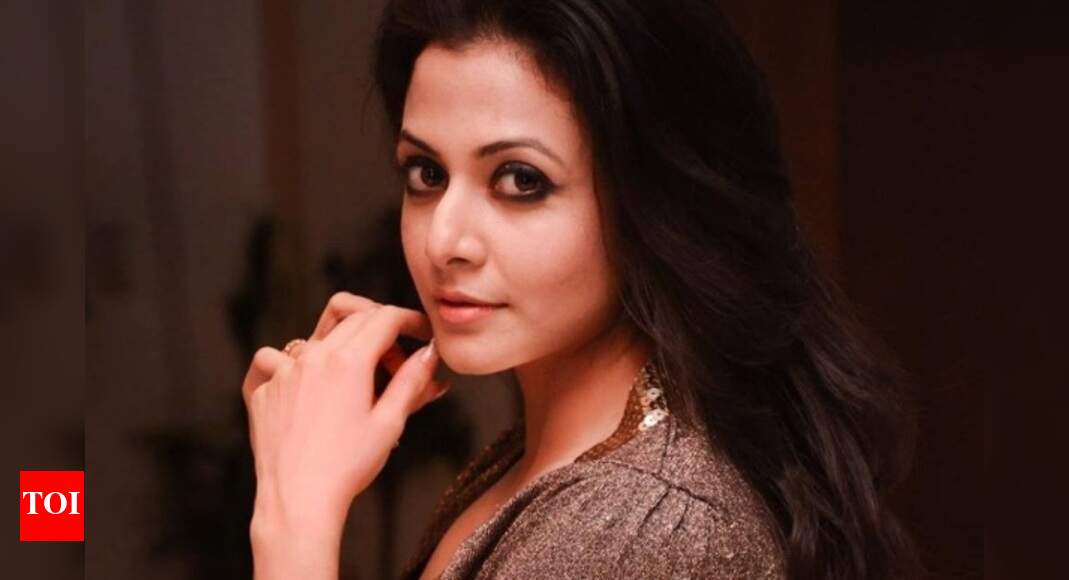 Hridoyer Rang crosses 5 million views | Bengali Movie News - Times of India
