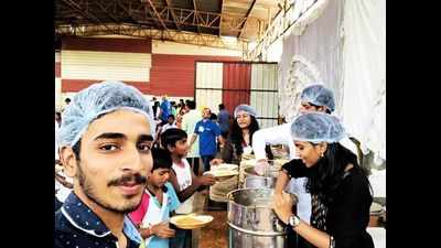 Bengaluru students volunteer at Iskcon temple