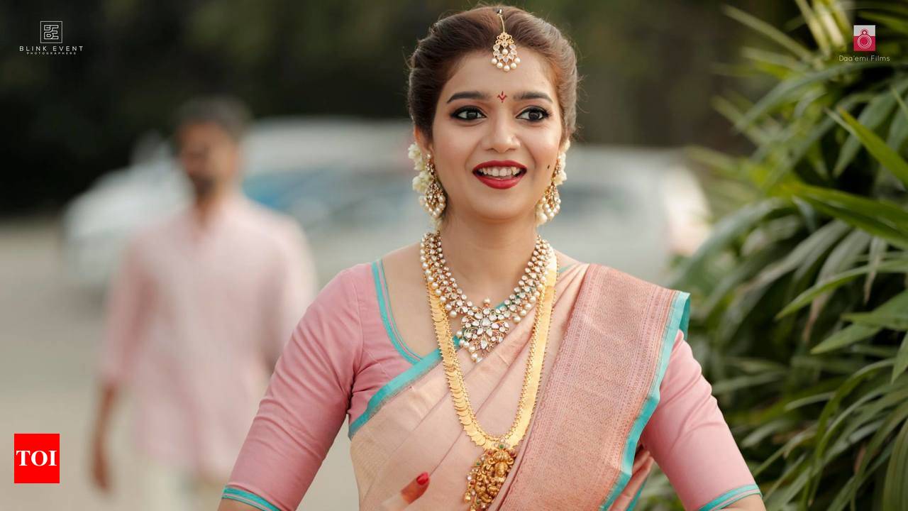 Swathi Reddy dazzles in these pictures from her wedding | Malayalam Movie  News - Times of India