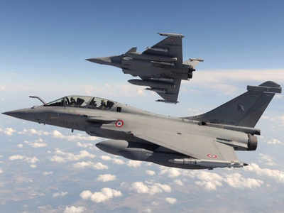 Amid row, IAF pilots get to train on Rafale fighters