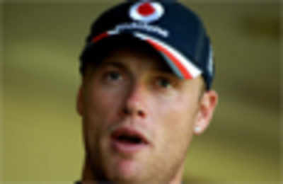 Andrew Flintoff retires from all forms of cricket