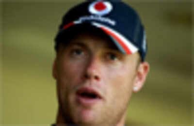 Andrew Flintoff retires from all forms of cricket