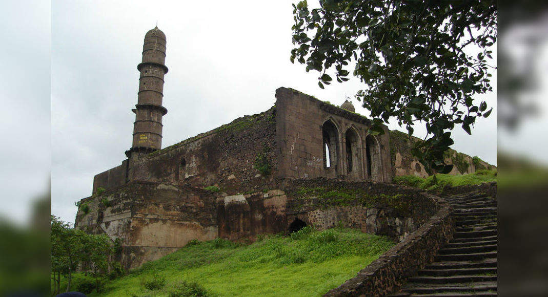 Does The Impregnable Asirgarh Fort Turn Haunted At Night?, Madhya ...