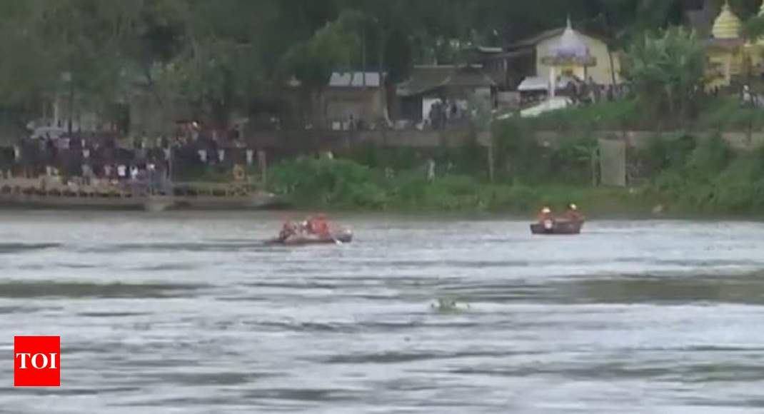 Assam Boat Accident Assam 3 Dead 11 Missing In Boat Capsize In