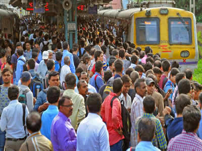 Central Railway’s commuters take to tracks after glitch for 30 minutes ...