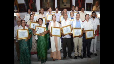 Patna University honours 17 professors