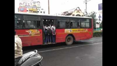 Six overcrowded Aapli Buses fined