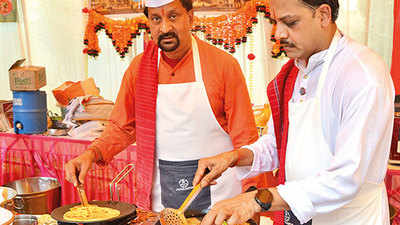 Kanpur men showcase their culinary skills