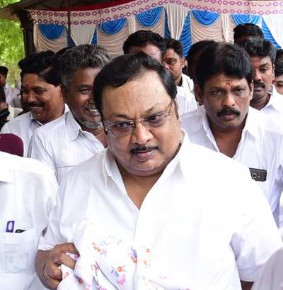 Next step after discussions with supporters: Alagiri
