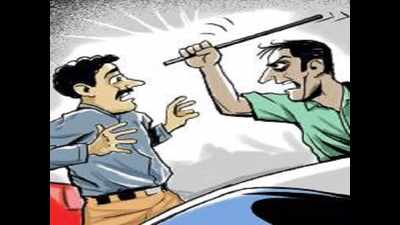 Gujarat: Man beaten with iron rod for objecting to honking