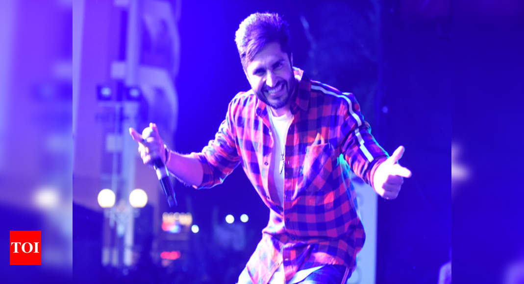 Jassie Gill Babbal Rai Enthrall Music Lovers Of Jaipur