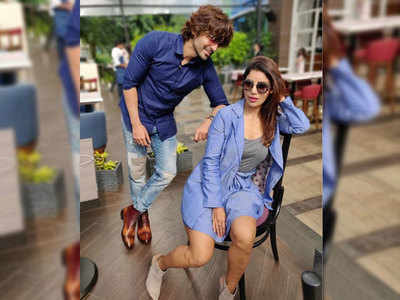 Photo: Gurmeet Choudhary looks lost in love in this click with wife Debina Bonnerjee