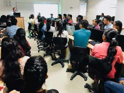 GGDSD College holds workshop on android