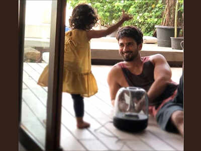 Shahid Kapoor goes sleepless over a day to take care of unwell Misha