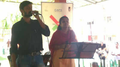 Singer Sreepriya and team serve a feast of melodies at Government Hospital