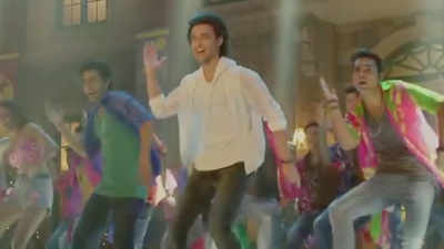 Rangtaari: Aayush Sharma's electrifying moves will get you grooving