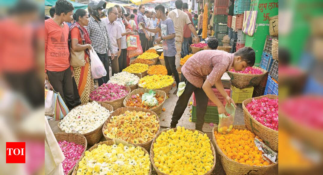 Soaring cost takes whiff off flowers this festive season Nagpur News