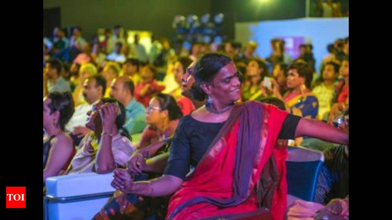 Hijra Habba: An event to mark struggle of the third gender | Delhi News -  Times of India