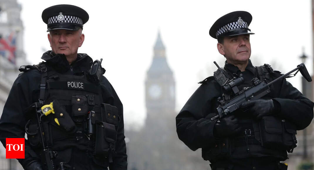White terror suspects overtake Asians in UK - Times of India
