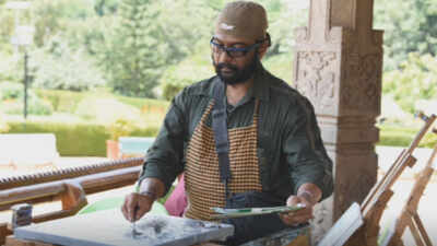 Art camp to raise funds