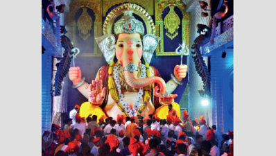 Kolhapur unveils 21feet Ganesh idol