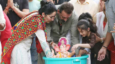 Ganesh Chaturthi: Sanjay Dutt goes for eco-friendly Ganpati visarjan