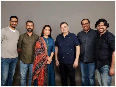 Rishi Kapoor and Juhi Chawla reunite on screen for a family comedy