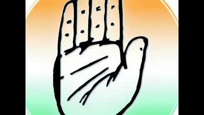 Congress workers blame BJP for poor condition of NH-33