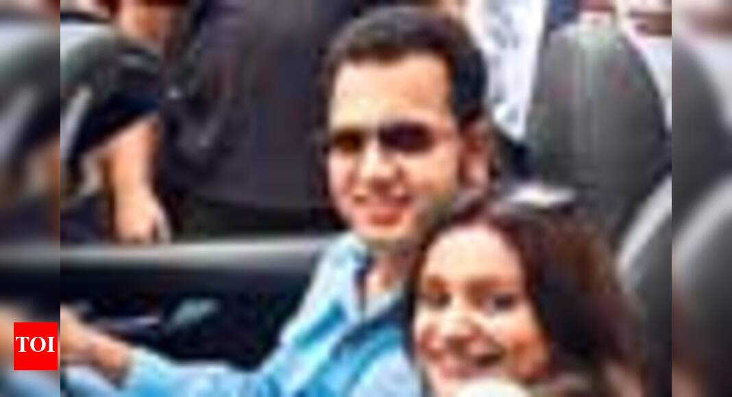 Dimpy is 22, but still a kid: Rahul - Times of India
