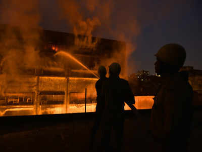Kolkata: 200 firemen battle for over 48hours to tame Bagri flames