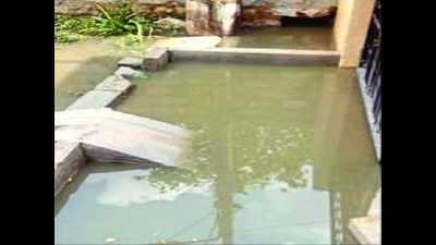 Residents relocate as sewage floods Bengaluru houses