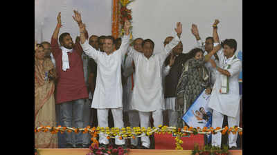 Rahul leading, Congress puts up united face in Madhya Pradesh