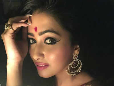 TV actress Sudipta Banerjee sizzles in her desi look; See pic