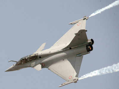 Cong leaders meet CAG on Rafale deal, demand early report on 'irregularities' in it