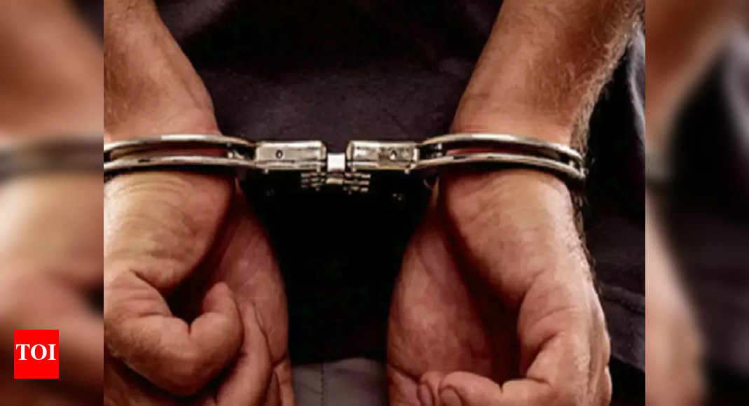 Bangladeshi held with banned drug