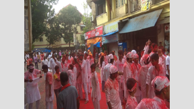 Colour and music rent the air as Ganesh visarjan processions head out on Anant Chaturdashi