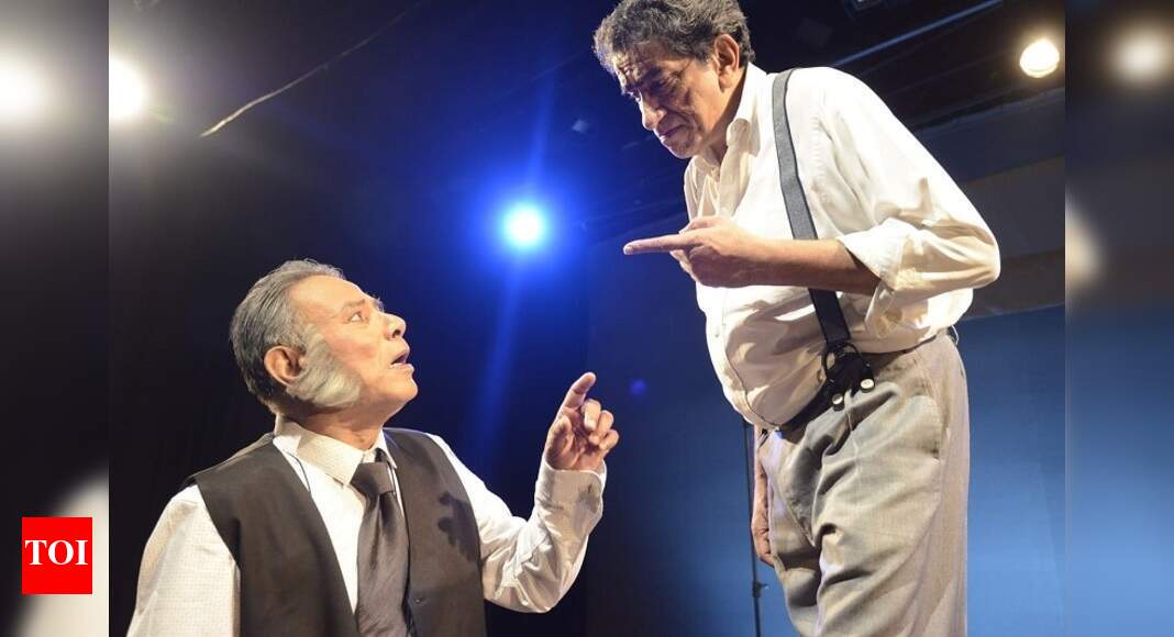 Veteran theatre workers enjoy A-pabitra | Bengali Movie News - Times of ...