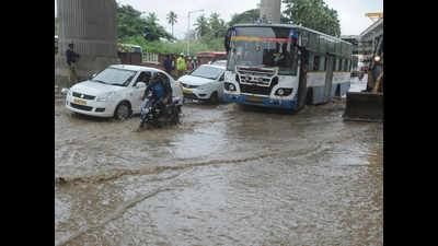 Karnataka: Heavy rains lash Bengaluru