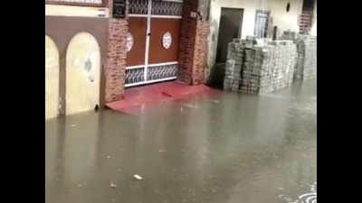 Heavy rain lashes Ambala as streets get flooded, residents face inconveniences