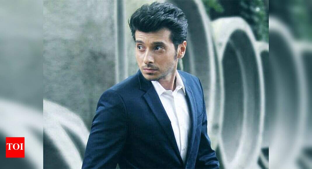Divyendu Sharma: If an actor does their job with honesty and sincerity ...