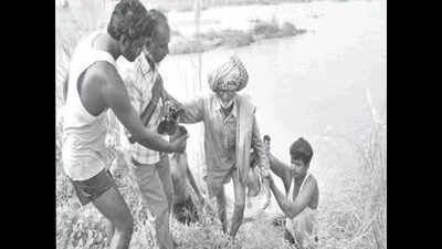 Punjab rains: 70-yr-old labourer stuck on Satluj island rescued