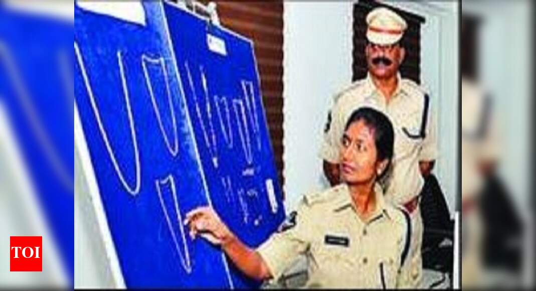 Chain-snatcher held with gold worth Rs 3.5 lakh | Vijayawada News ...