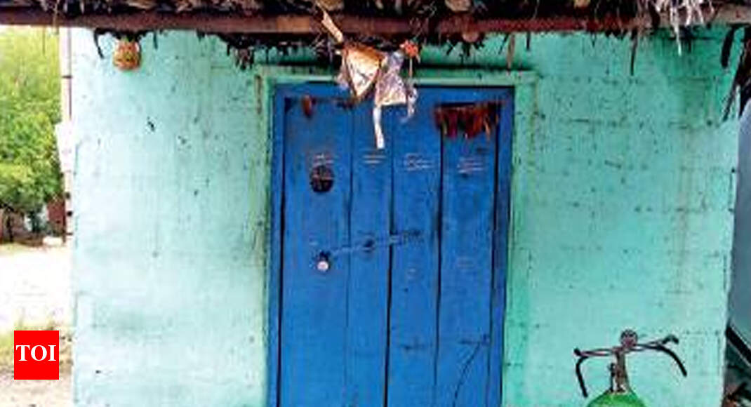 dal it A cut below the rest Dalits refused haircut  at 